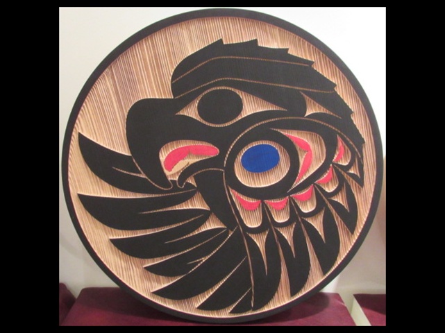 Eagle, red cedar, 2' diameter
